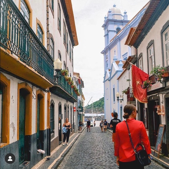 Mendocino red blazer - Picture 3 of 3